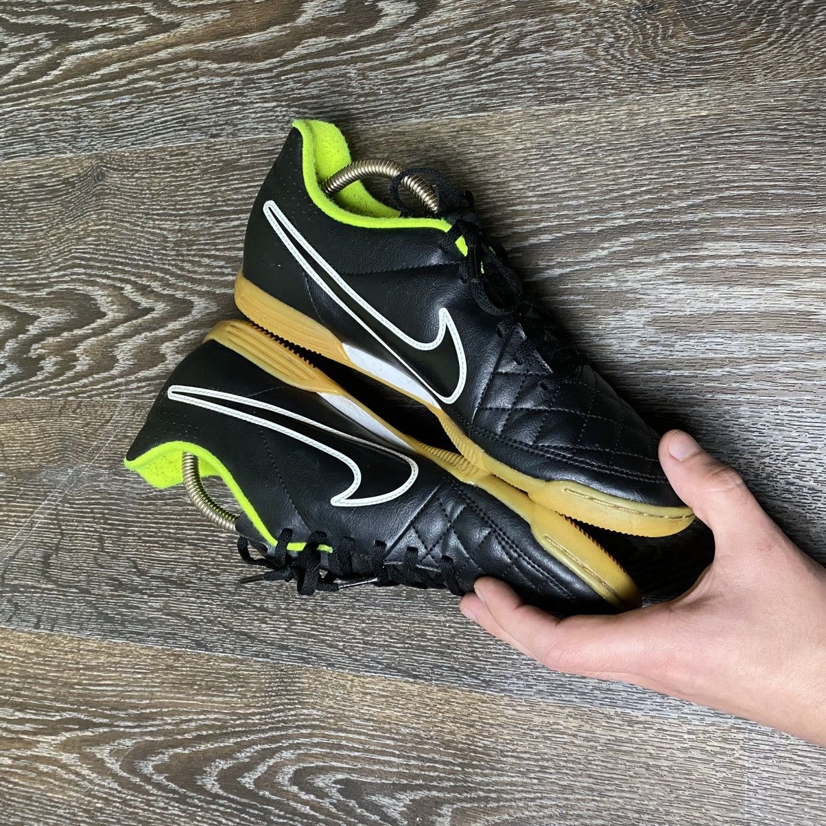 Nike NIKE TIEMPO RIO II IC Men Soccer Turf Shoes 43 Sneakers Size US 9.5 / EU 42-43 - 4 Thumbnail