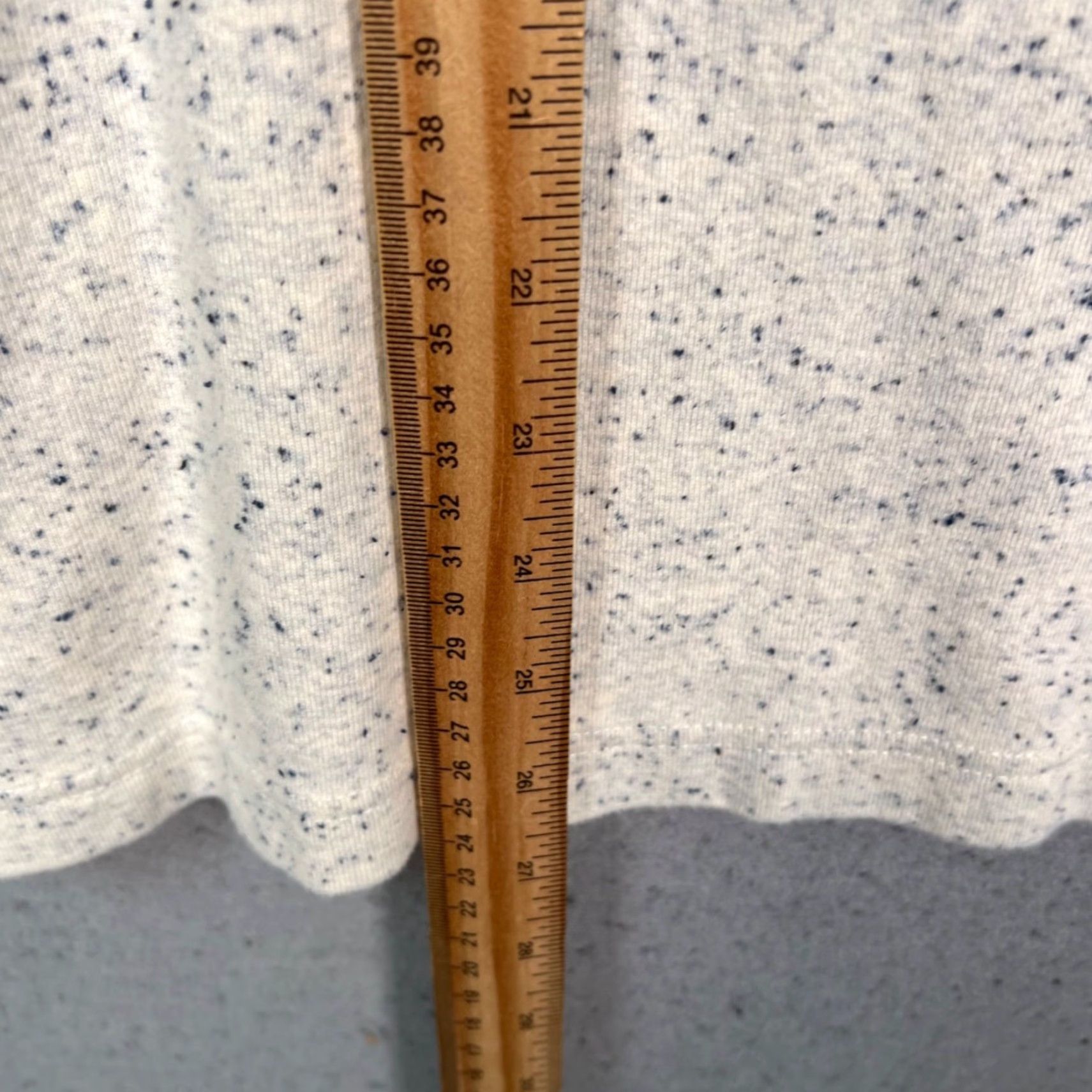 J.Crew J. Crew Mens Medium Light Gray Speckled Henley Shirt Long Sleeve 100% Cotton Shirt Button-Up Casual Classic Fall Winter Spring Mens Size US M / EU 48-50 / 2 - 7 Thumbnail
