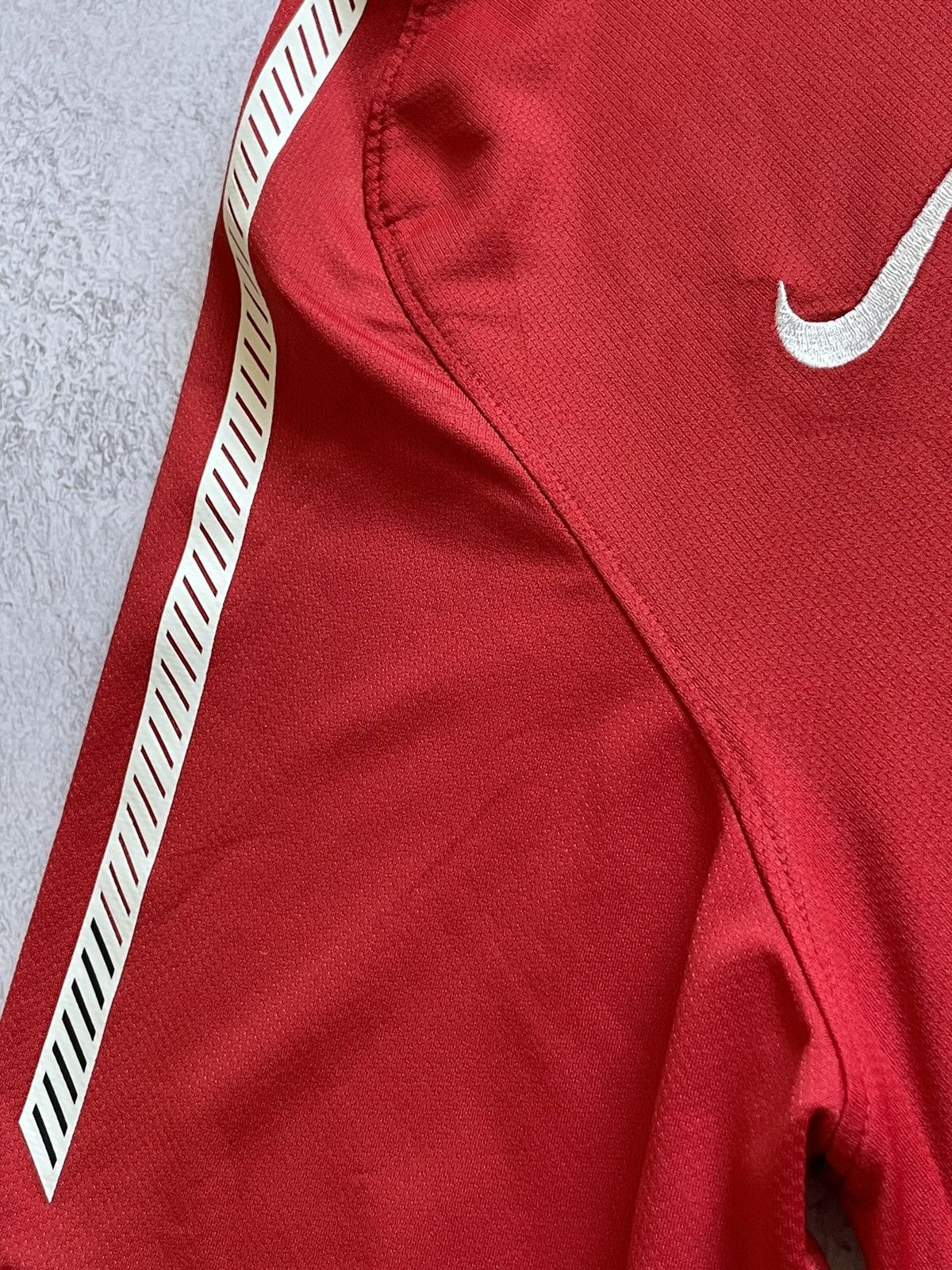 Nike Nike Manchester United 2010/2011 Home Soccer Jersey S Size US S / EU 44-46 / 1 - 5 Thumbnail