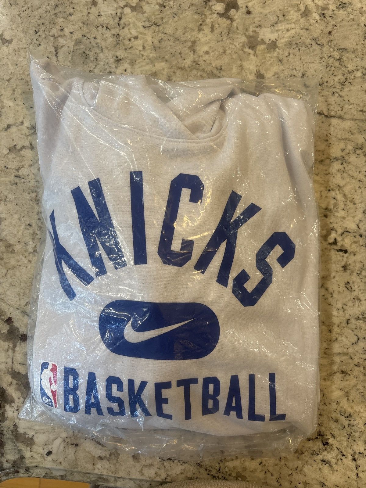 Nike Nike for NBA New York Knicks, basketball hoodie size large Size US L / EU 52-54 / 3 - 2 Thumbnail