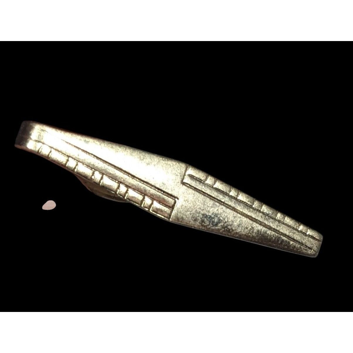 Other Vintage Etched Gold Tone Collectible Tie Clasp Size ONE SIZE - 3 Thumbnail
