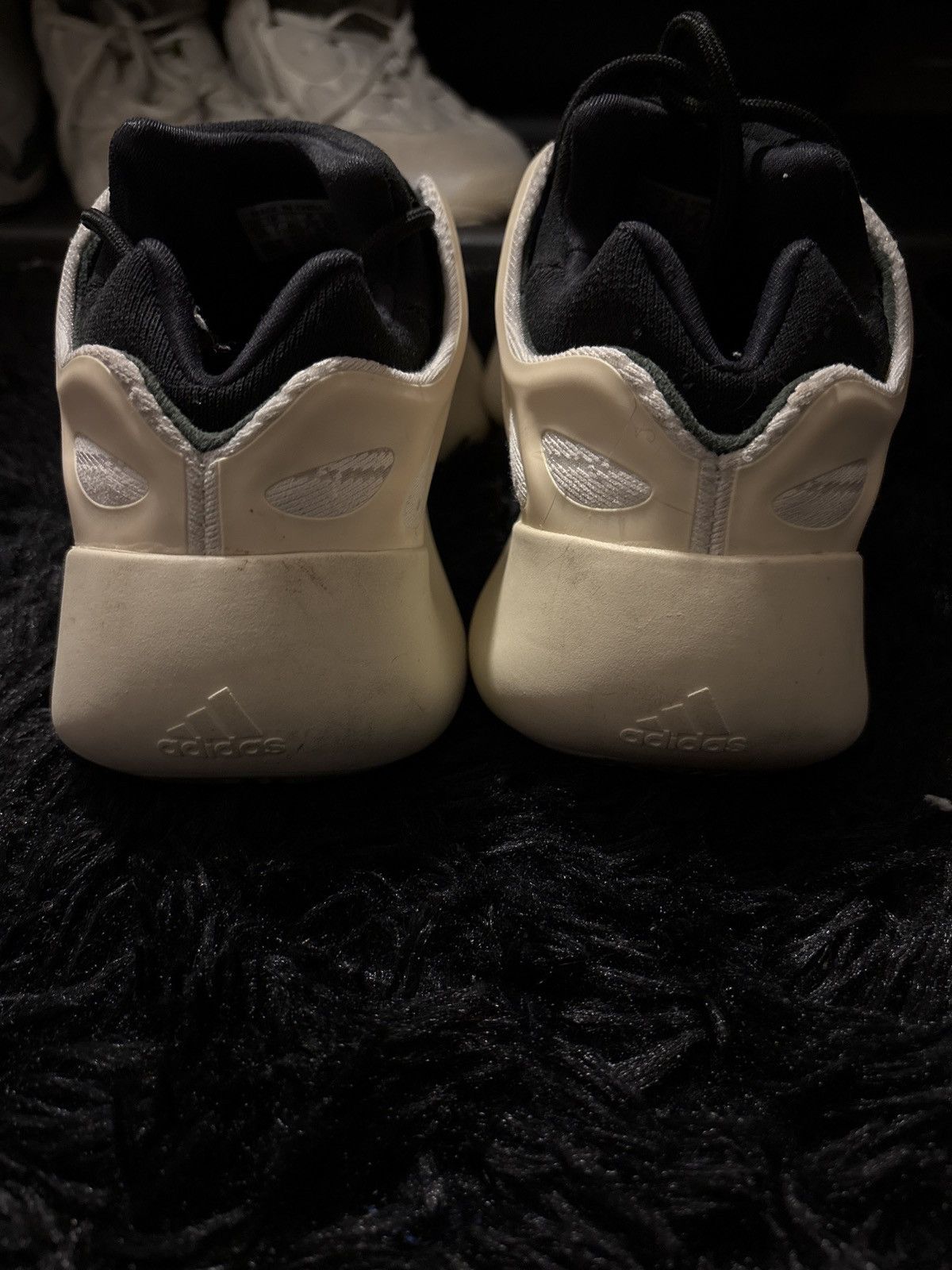 Yeezy Adidas Yeezy Boost 700 V3 Azael Size US 7.5 / EU 40-41 - 4 Thumbnail