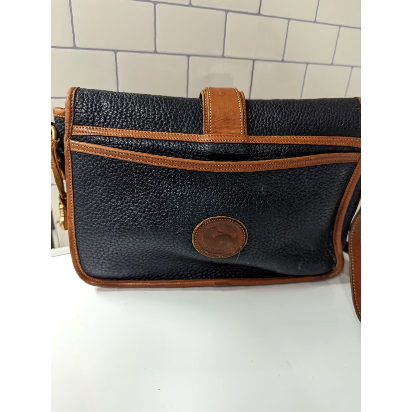 Dooney & Bourke VINTAGE Dooney & Bourke Equestrian Shoulder Bag Very Dark Blue & Brown USA Women's Medium Leather Bag Charms Size ONE SIZE - 4 Thumbnail