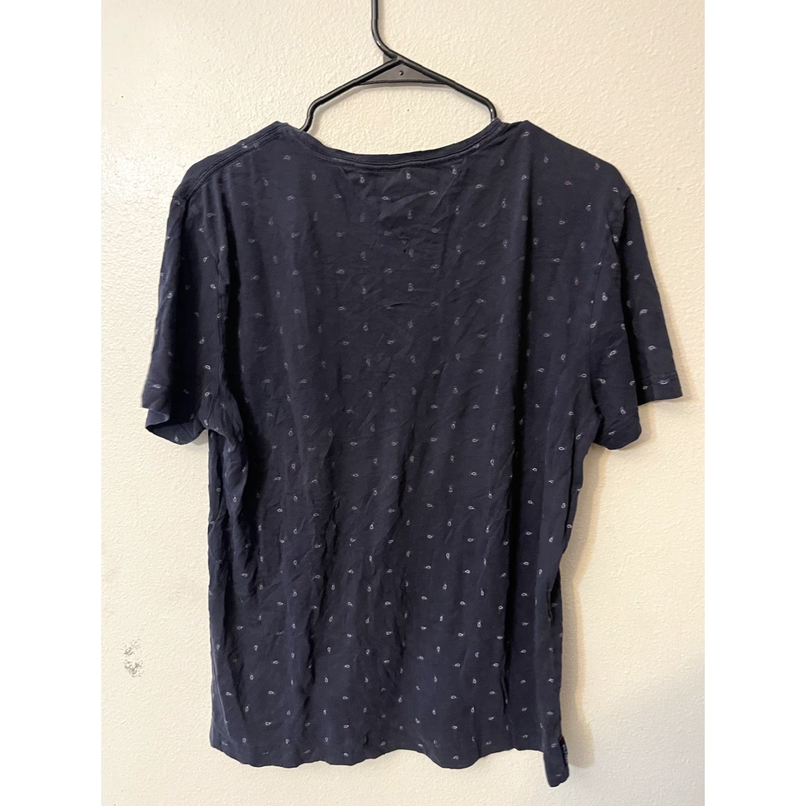 Tommy Hilfiger VINTAGE Tommy Hilfiger Mens T-Shirt Short Sleeve Crew Neck Navy Blue Geometric Logo All Over Print Large Size US L / EU 52-54 / 3 - 2 Thumbnail