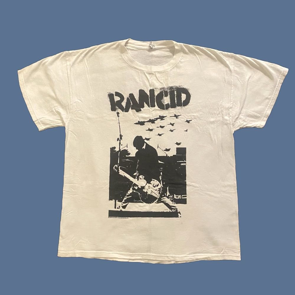 Delta VINTAGE Delta T Shirt Mens Large White Rancid Y2K Band Punk Graphic Print Crew Neck Short Sleeve Cotton Size US L / EU 52-54 / 3 - 1 Thumbnail
