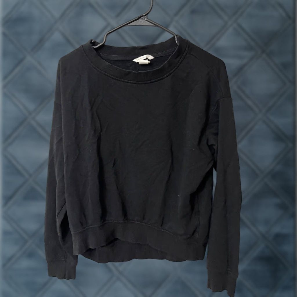 H&M VINTAGE H&M Black Crew Neck Sweatshirt Women’s XS Pullover Activewear Cozy Cotton Blend Size XS / US 0-2 / IT 36-38 - 1 Thumbnail