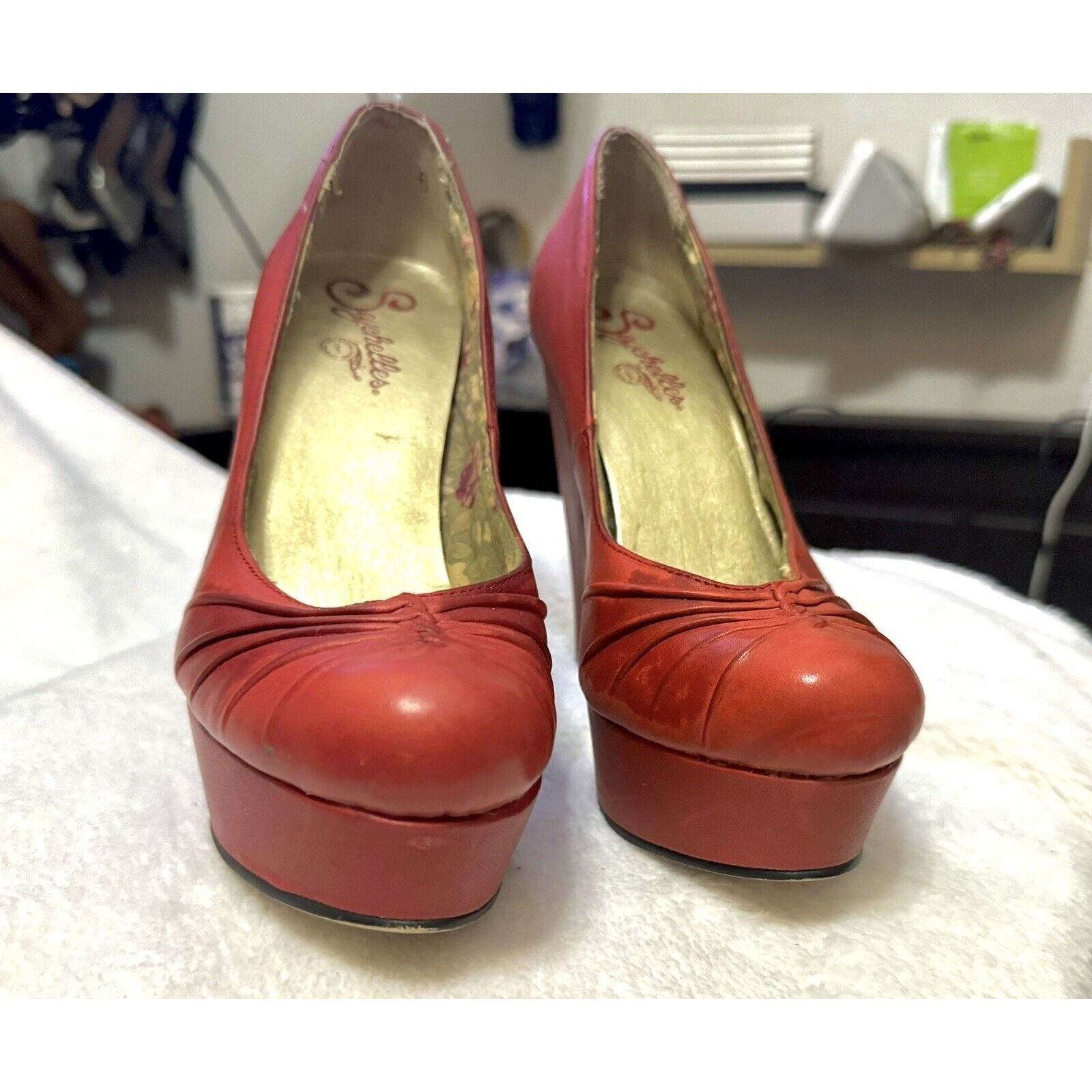 Seychelles Seychelles Women's Letter Press Pump in Red - Size 6 Size US 6 / IT 36 - 3 Thumbnail