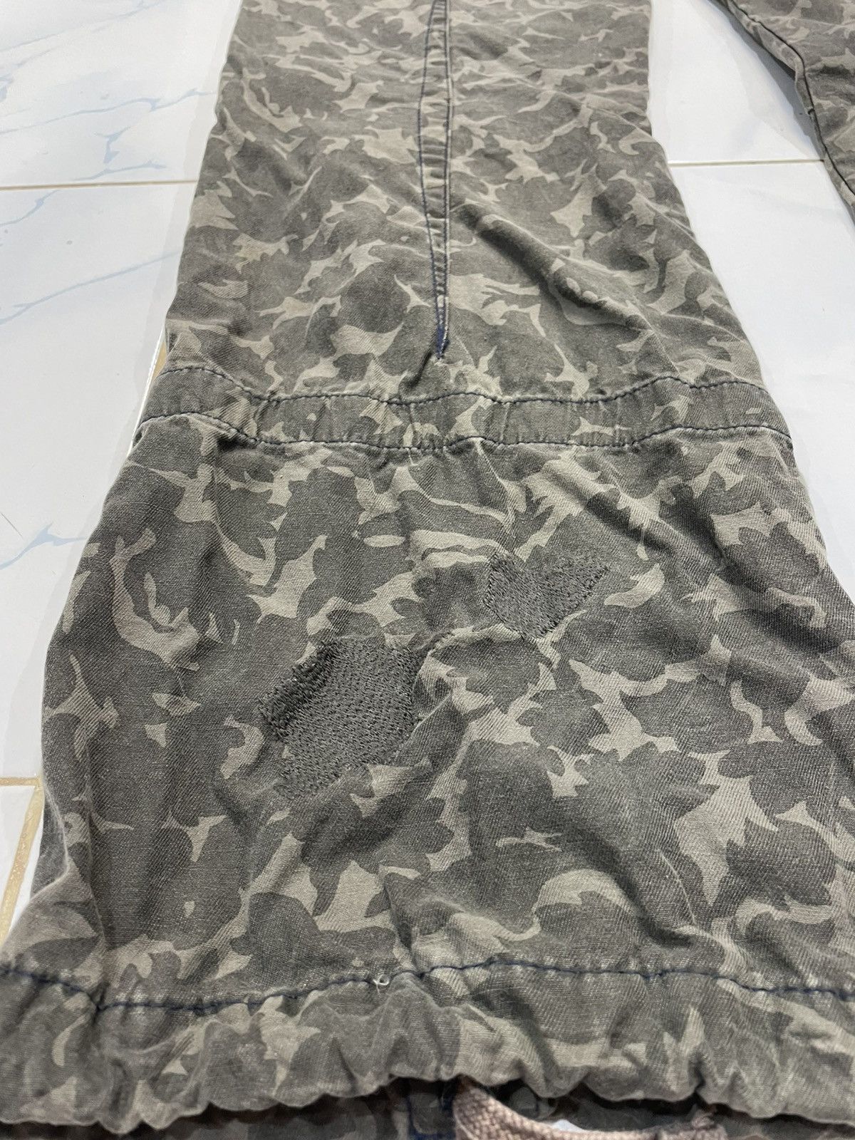 Japanese Brand Japanese Brand Camo Monkey Pants Size US 34 / EU 50 - 6 Thumbnail