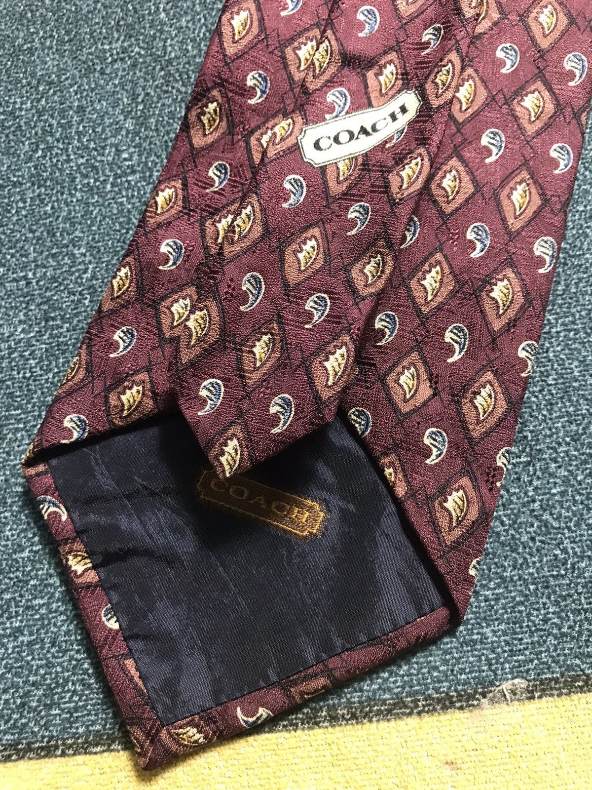 Coach vintage coach tie maroon ties silk made in USA Size ONE SIZE - 6 Thumbnail