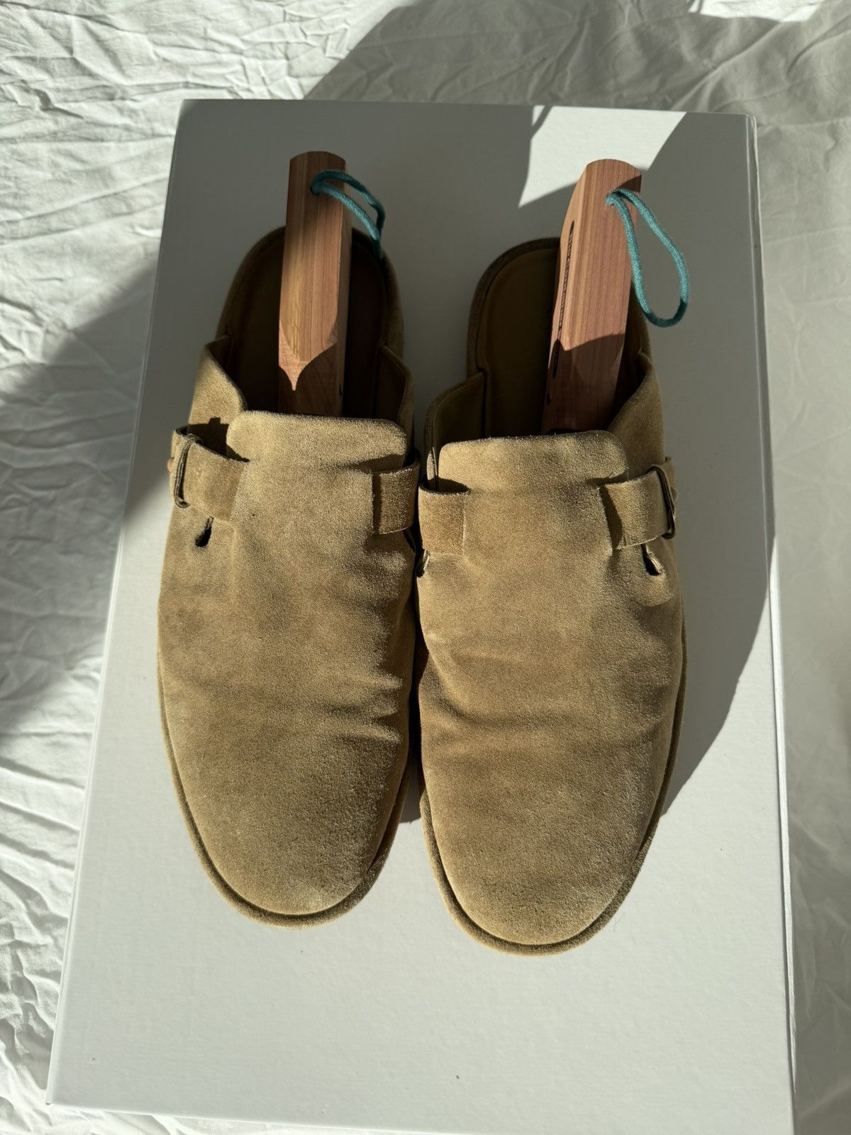 Vince Vince Beige Suede Slides Size 12 Size US 12 / EU 45 - 2 Thumbnail