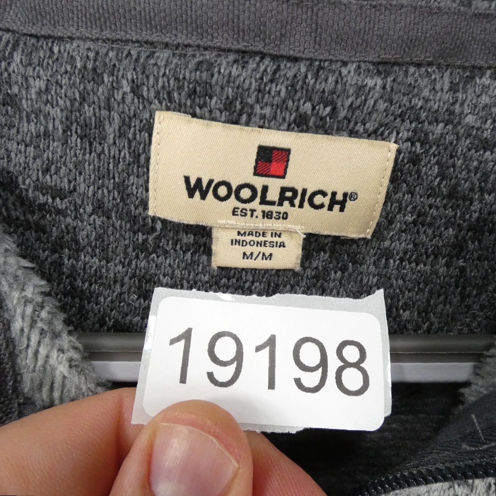 Vintage Woolrich Sweater Mens Medium Long Sleeve Gray 1/4 Zip w Pocket Outdoors (Pullover) Size US M / EU 48-50 / 2 - 7 Thumbnail