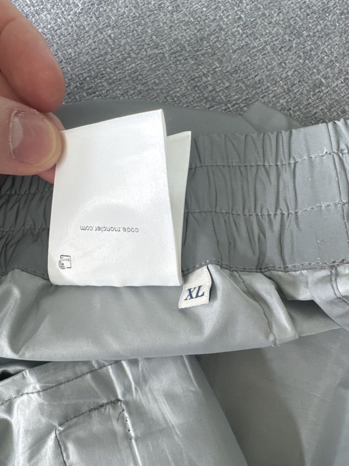 Moncler Moncler reflective pants Size US 34 / EU 50 - 5 Thumbnail