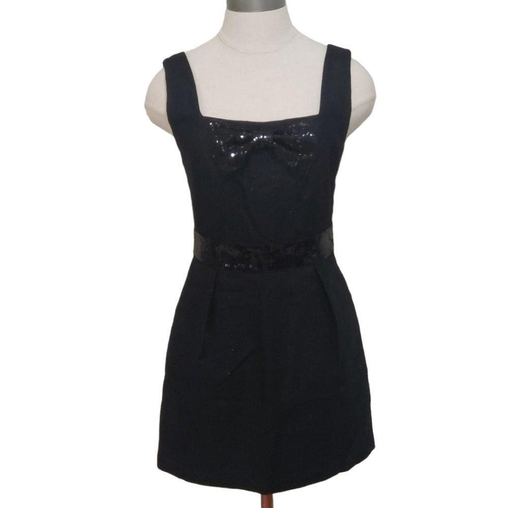 Forever 21 CT526a Forever 21 Little Black Dress With Sequin Bow S/P Size S / US 4 / IT 40 - 1 Thumbnail