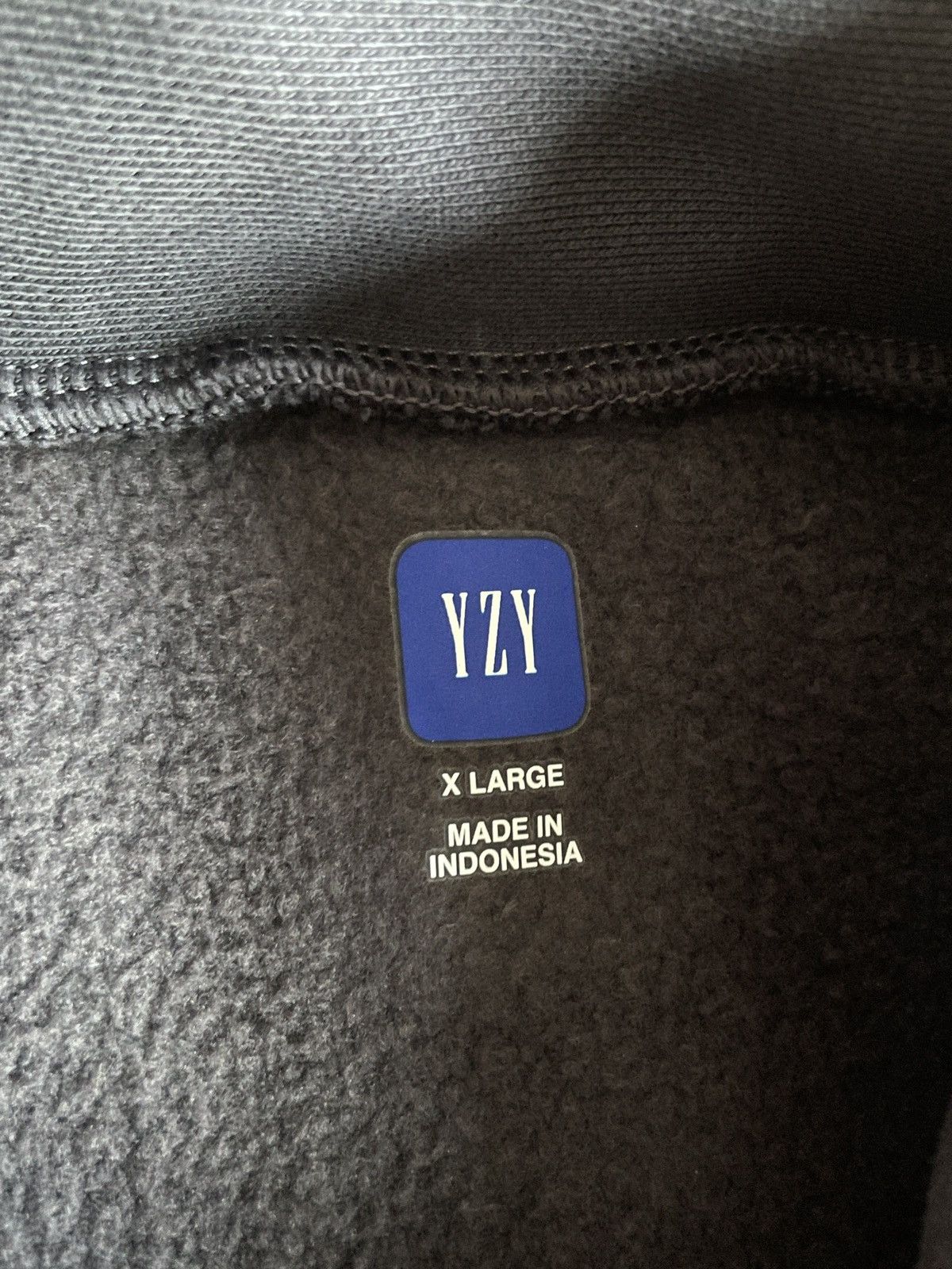Balenciaga × Gap × Kanye West Yeezy Gap Balenciaga High Neck Distressed Mockneck Sweater Size US XL / EU 56 / 4 - 12 Thumbnail