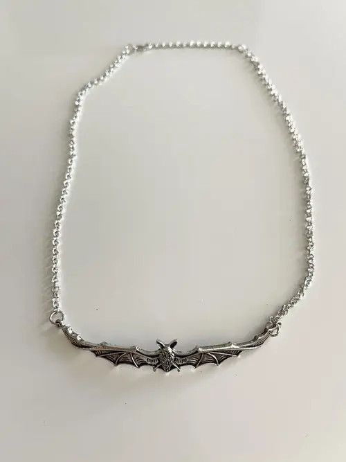 Vintage STEAL! Y2K Vampire Bat Necklace Size ONE SIZE - 1 Thumbnail