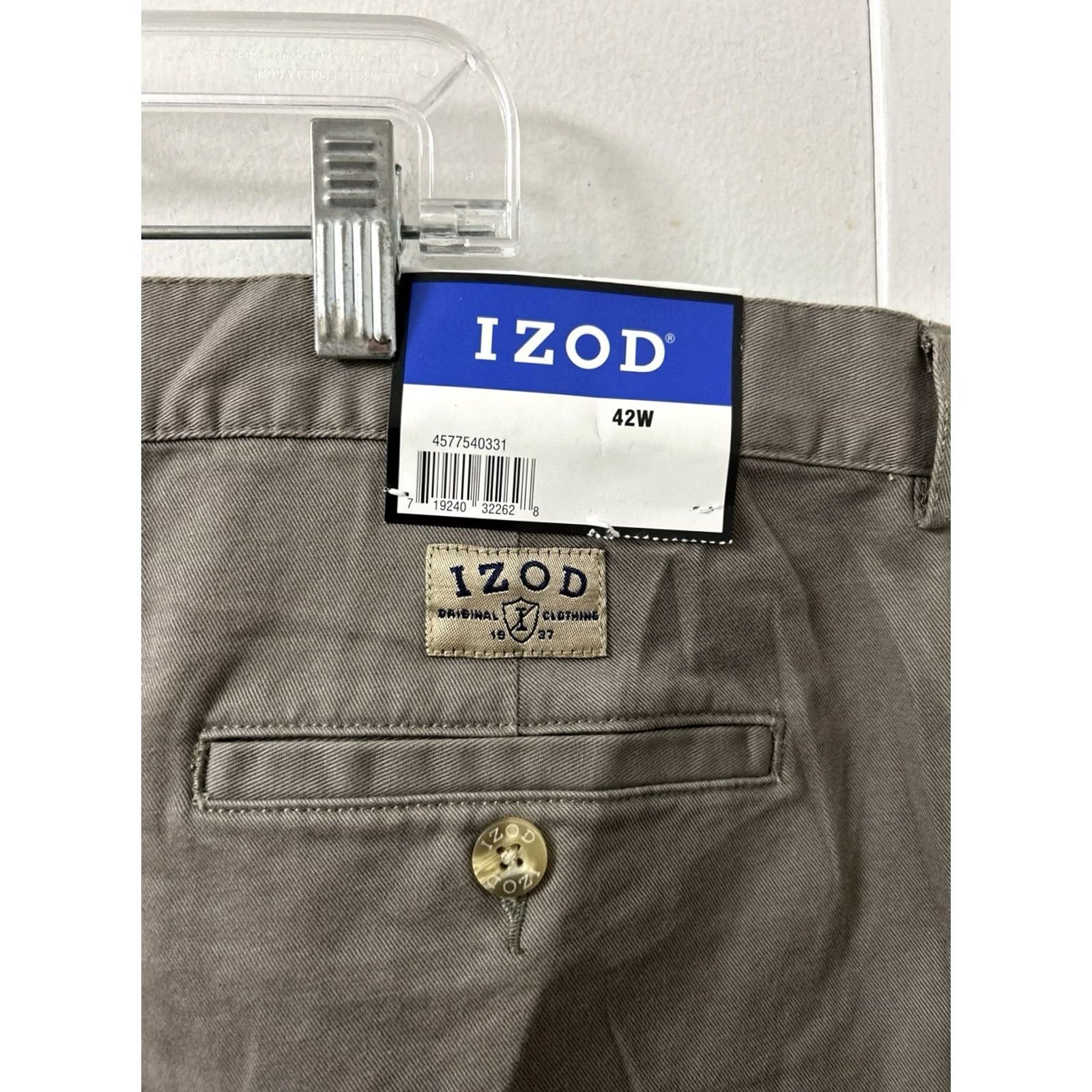 Izod IZOD Saltwater Chino Shorts Mens 42 Khaki Brown 100% Cotton Pleated NWT Front Zip Pockets Summer 7" Casual Regular Size US 42 / EU 58 - 4 Thumbnail