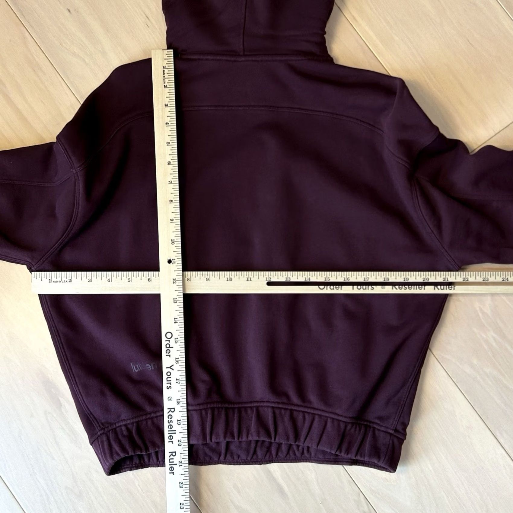 Lululemon VINTAGE Lululemon Relaxed Cropped Hoodie Cassis Women’s M Cassis Burgundy Hoodie Womens M Cassis Burgundy Athletic Athleisure Pullover Size M / US 6-8 / IT 42-44 - 6 Thumbnail