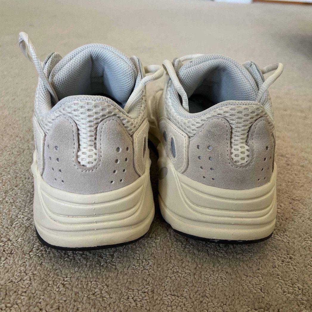 Adidas Yeezy 700 Analog Size 7 Size US 7 / EU 40 - 4 Thumbnail