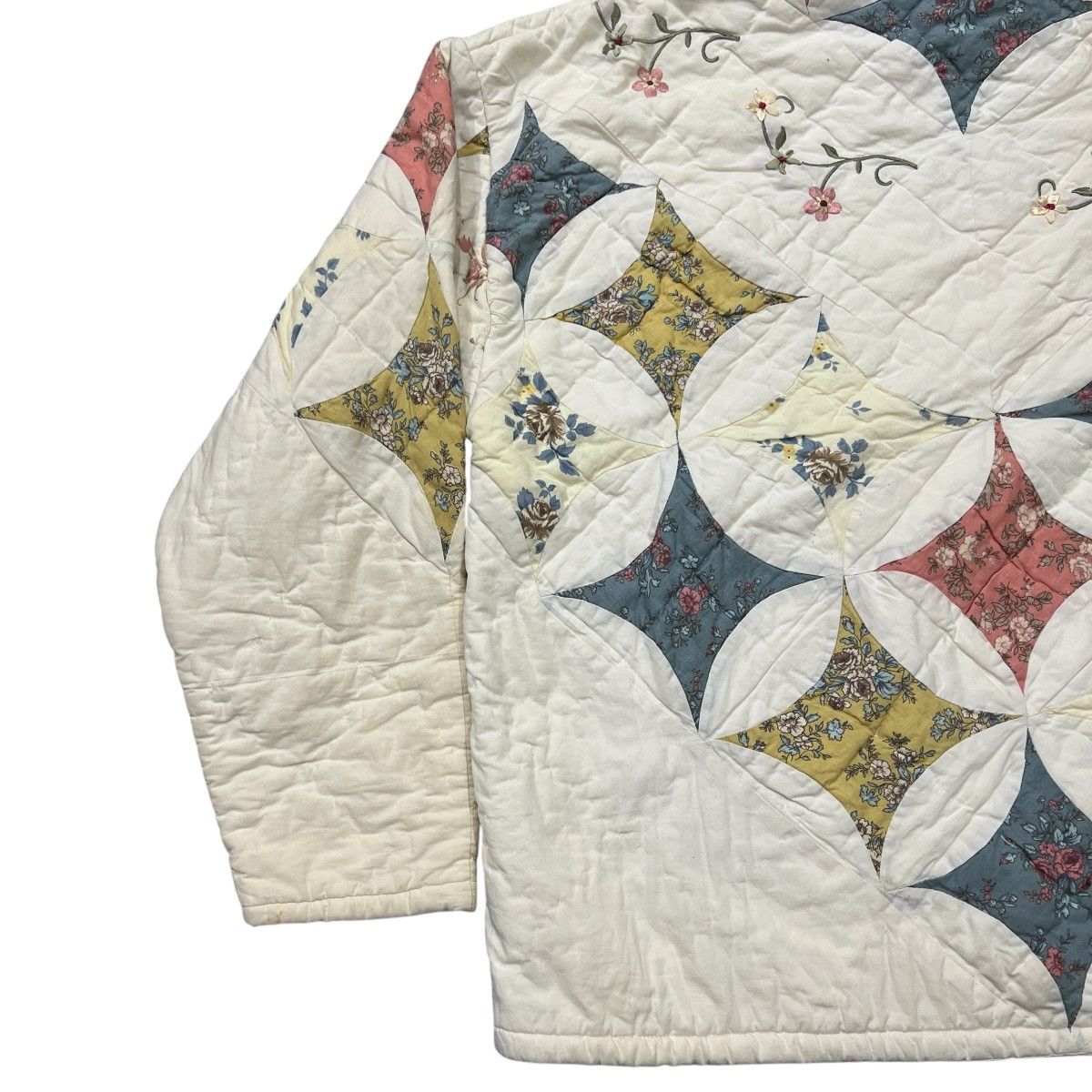 Other Vivid Visions Upcycled Vintage Quilt Hoodie Size US L / EU 52-54 / 3 - 7 Thumbnail