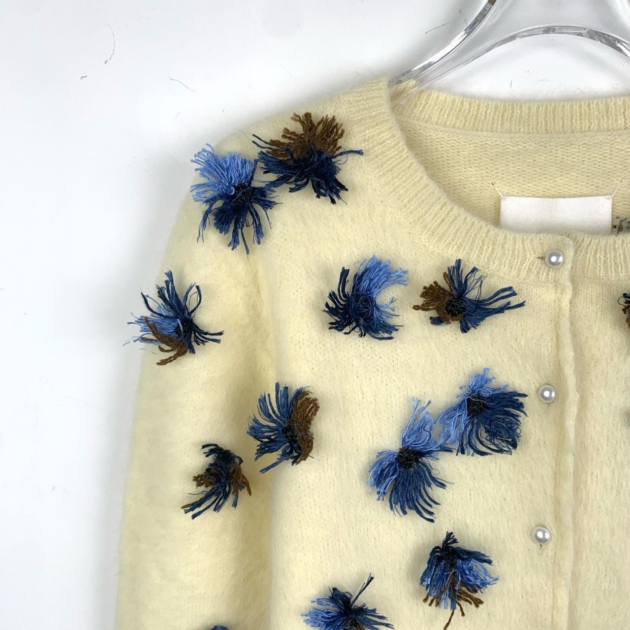 Maison Margiela Maison Margiela Womens Cream Angora Blend Cardigan With Blue Size M / US 6-8 / IT 42-44 - 3 Thumbnail