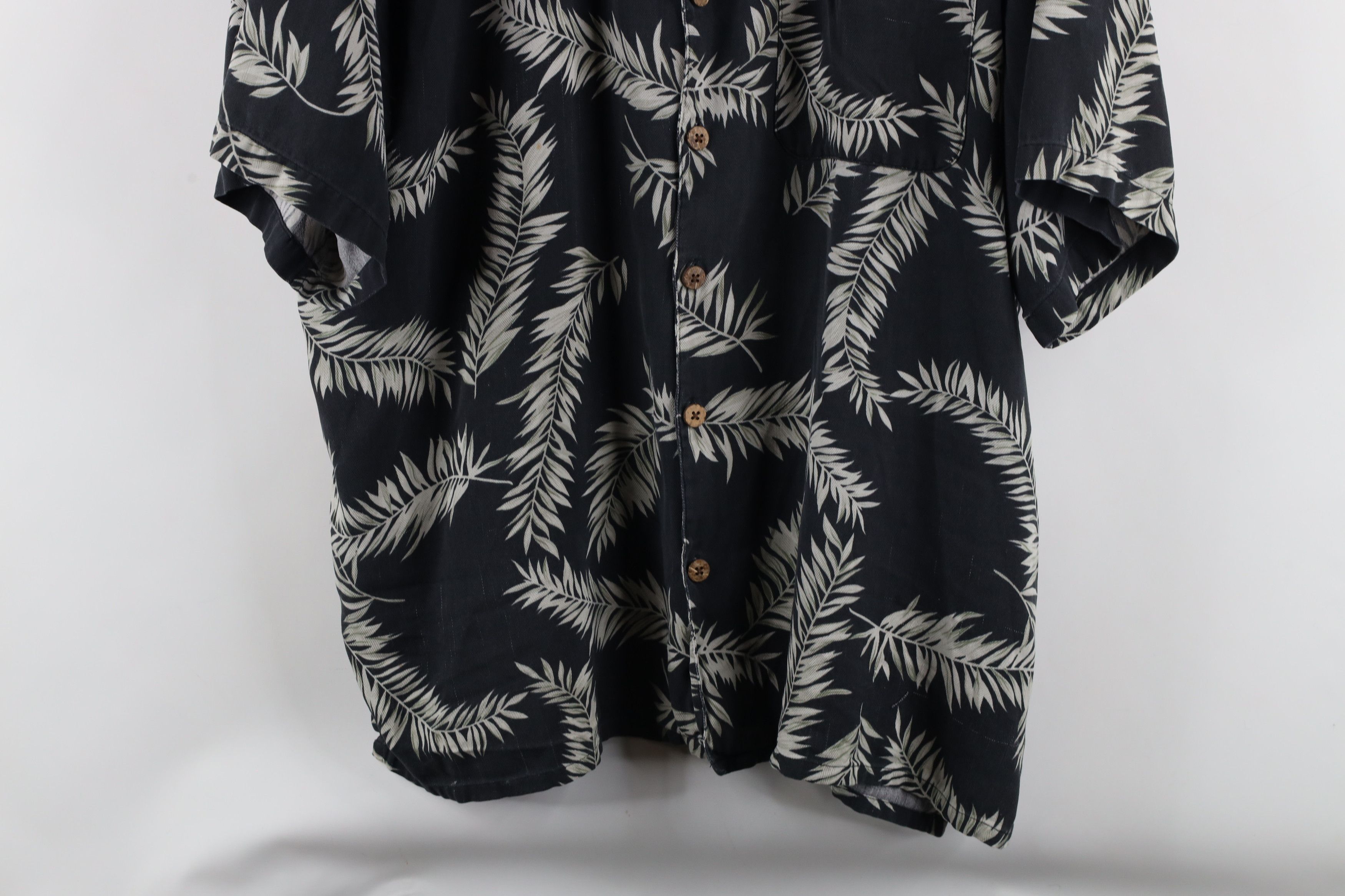 Vintage Vintage 90s Streetwear Palm Leaf Looped Collar Button Shirt Size US XL / EU 56 / 4 - 3 Thumbnail