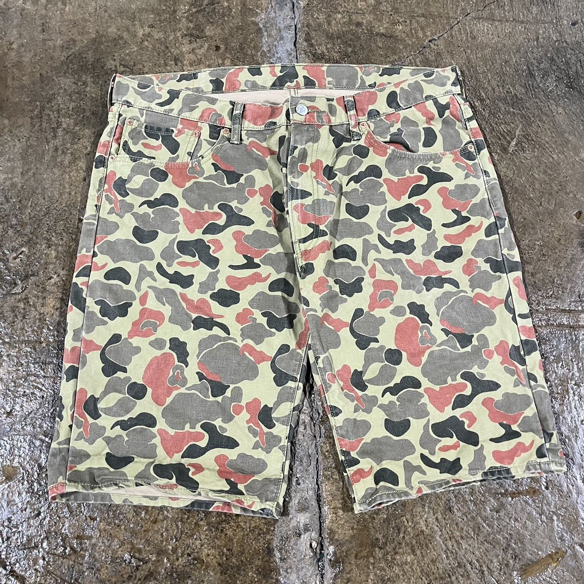 Levi's Crazy Levi's 504 Camo Shorts Grunge Baggy Y2K Size 40 Size US 40 / EU 56 - 8 Thumbnail