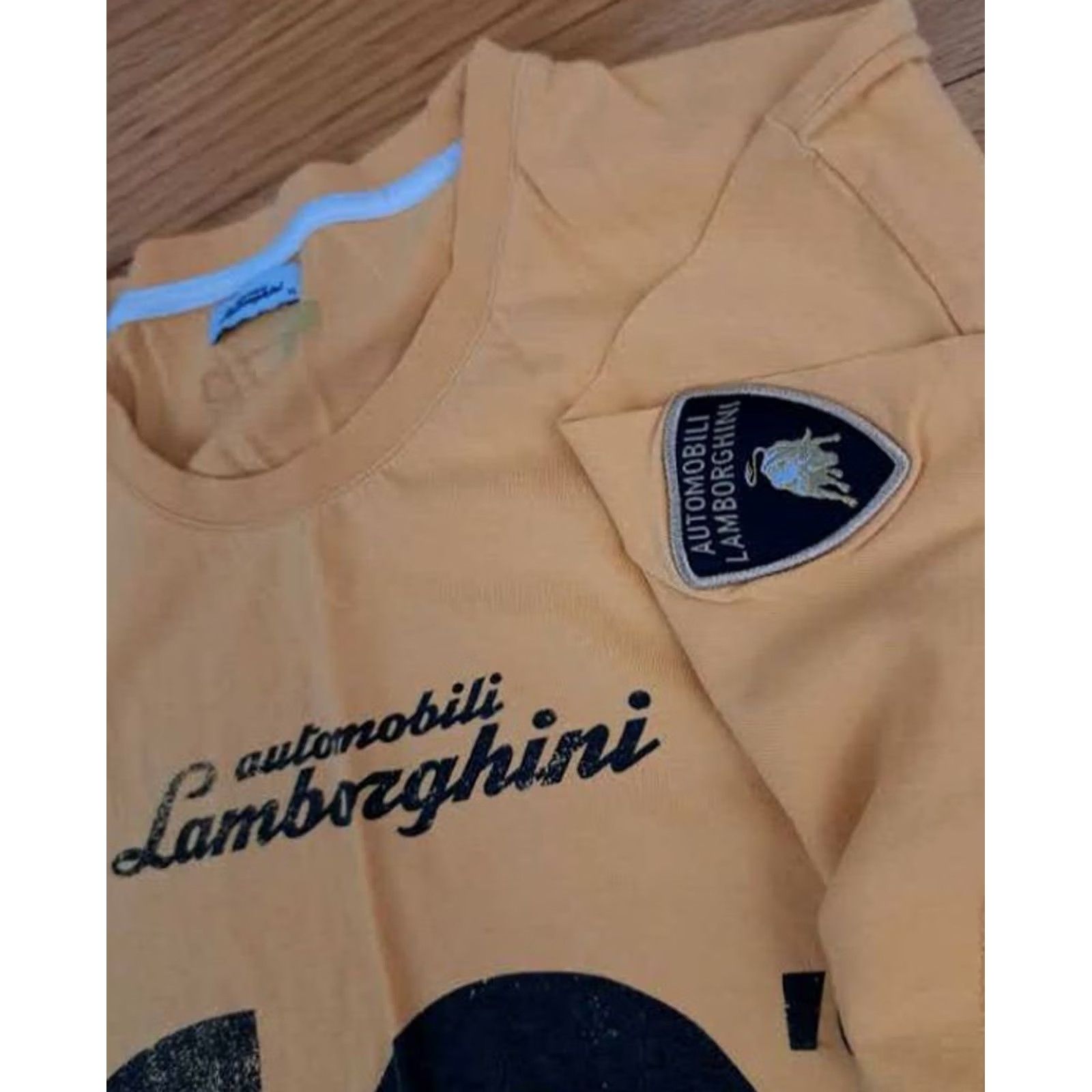 Lamborghini VINTAGE Lamborghini T-Shirt 60s Miura XL Unisex Adults Yellow Short Sleeve Shirt Men’s Women’s Mens Womens Size US XL / EU 56 / 4 - 3 Thumbnail