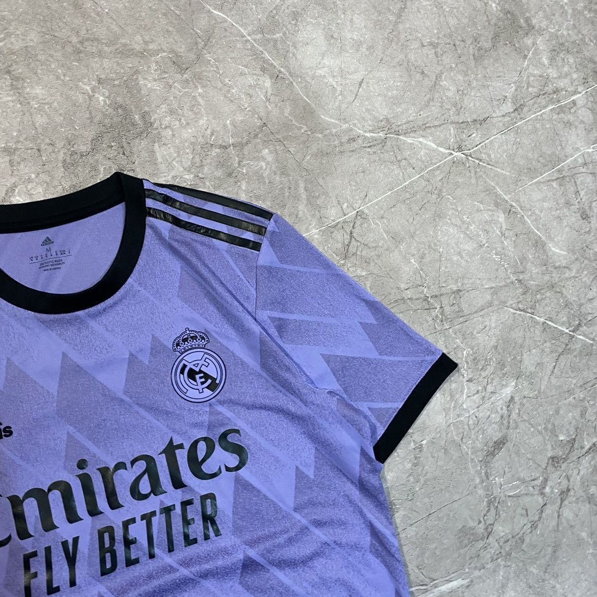 Adidas BENZEMA ! ADIDAS REAL MADRID TEE CHAMPIONS LIGA MATCH ISSUE Size US M / EU 48-50 / 2 - 3 Thumbnail