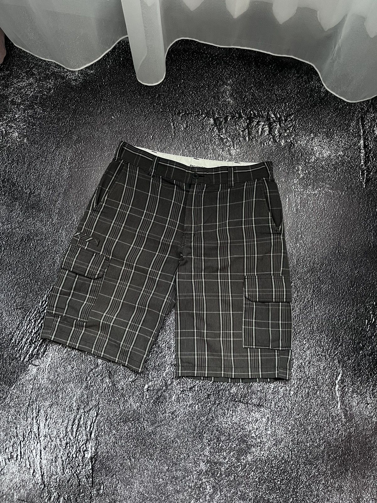 Dickies Y2K Dickes Checkered Cargo Shorts Grey Size US 32 / EU 48 - 3 Thumbnail