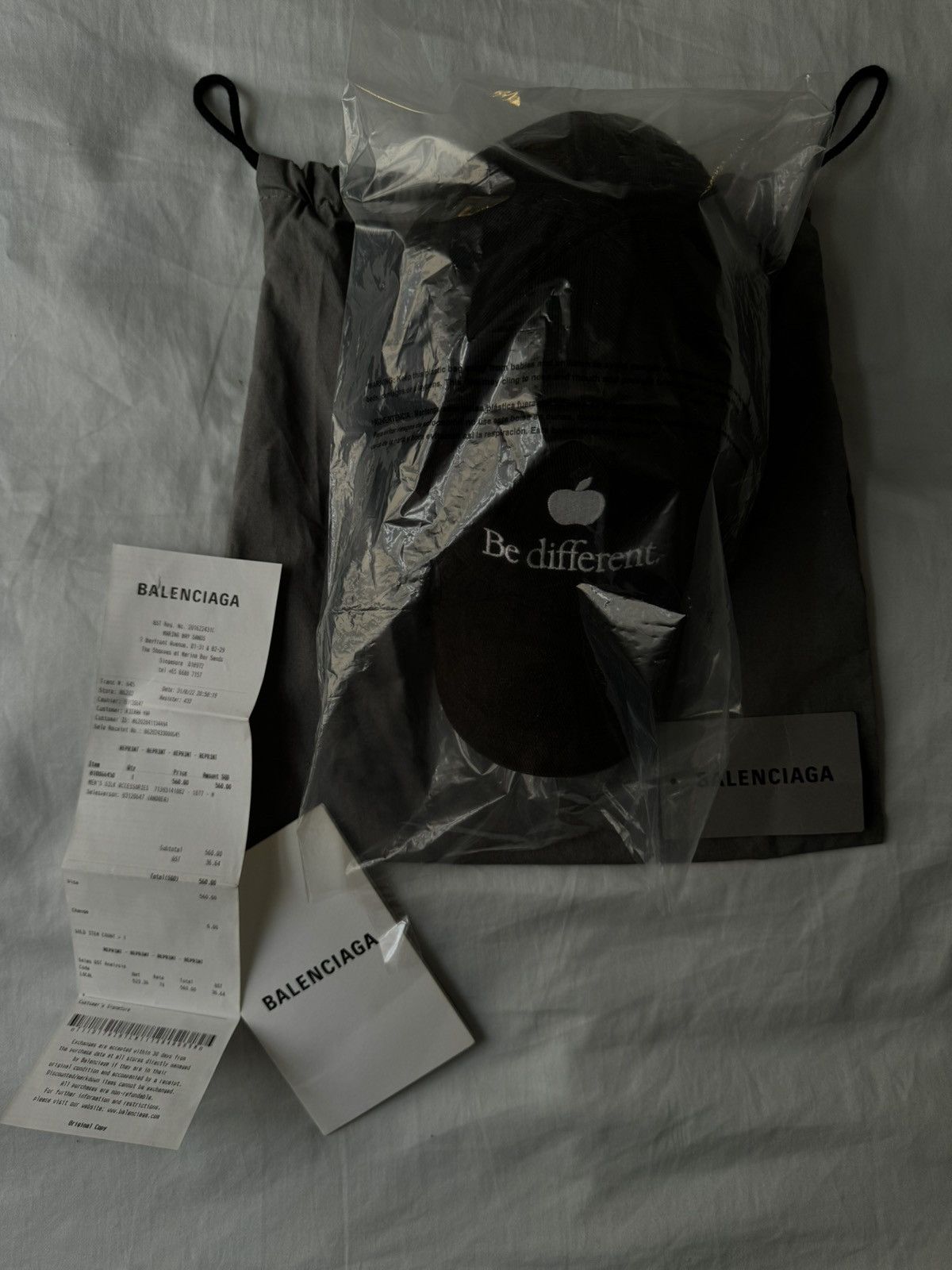 Balenciaga Balenciaga Be Different apple Cap Hat Size ONE SIZE - 8 Thumbnail