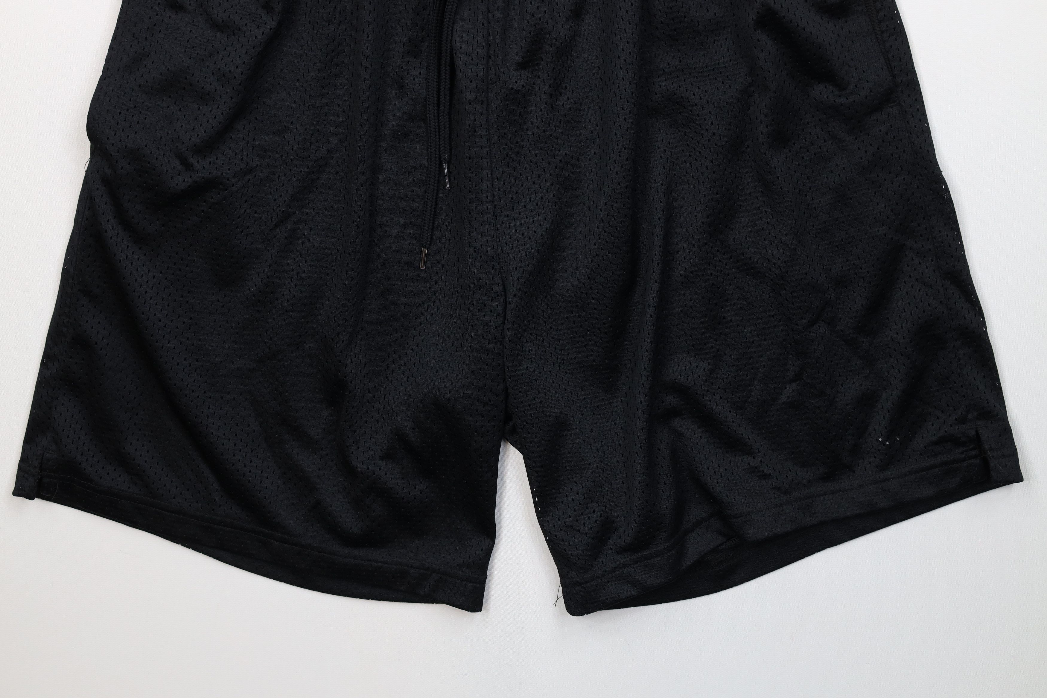 Vintage Vintage Y2K Streetwear Above Knee Gym Basketball Shorts Size US 34 / EU 50 - 4 Thumbnail