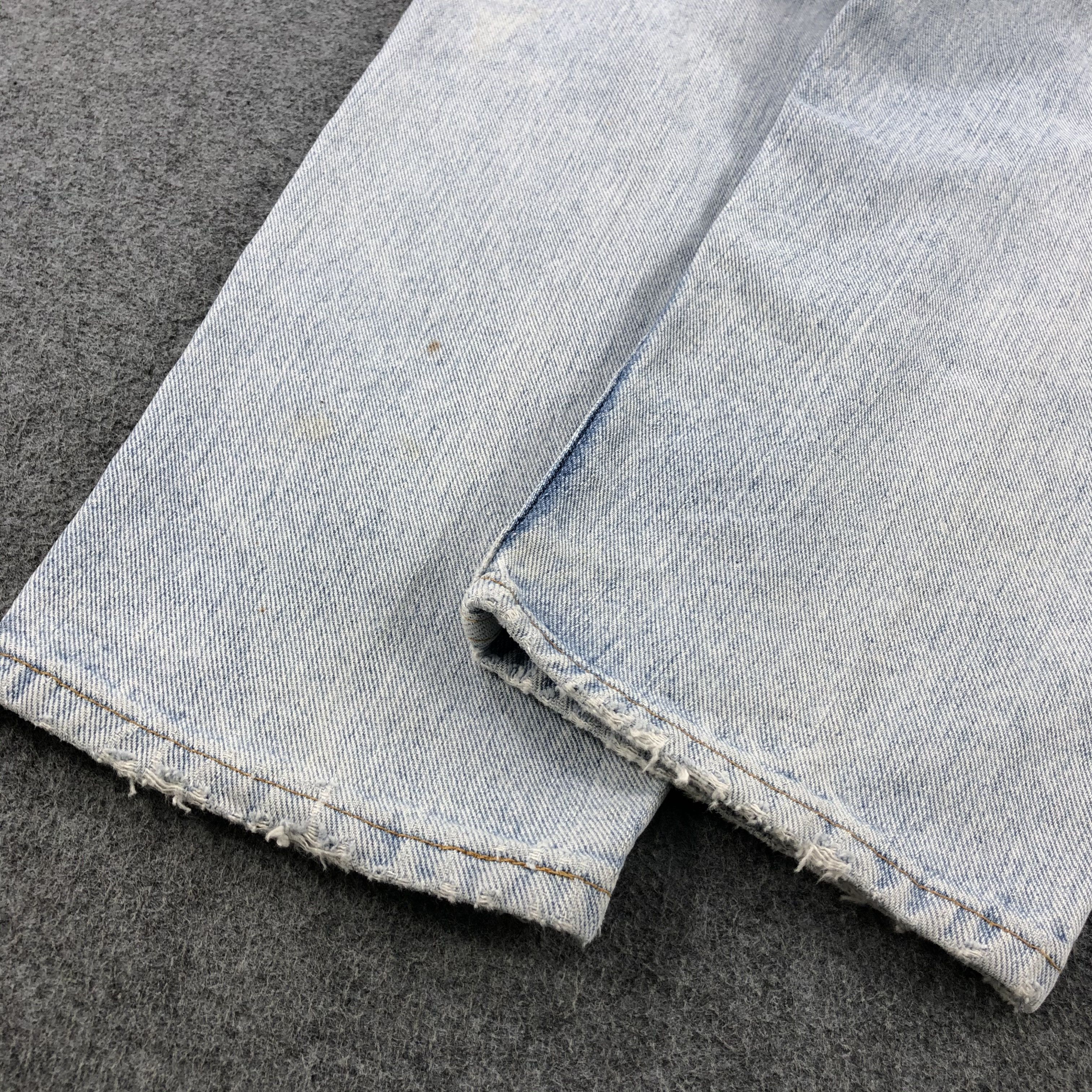 Levi's × Vintage Vintage 90s Light Wash Levis 560 Jeans-JM1706 Size US 33 - 5 Thumbnail