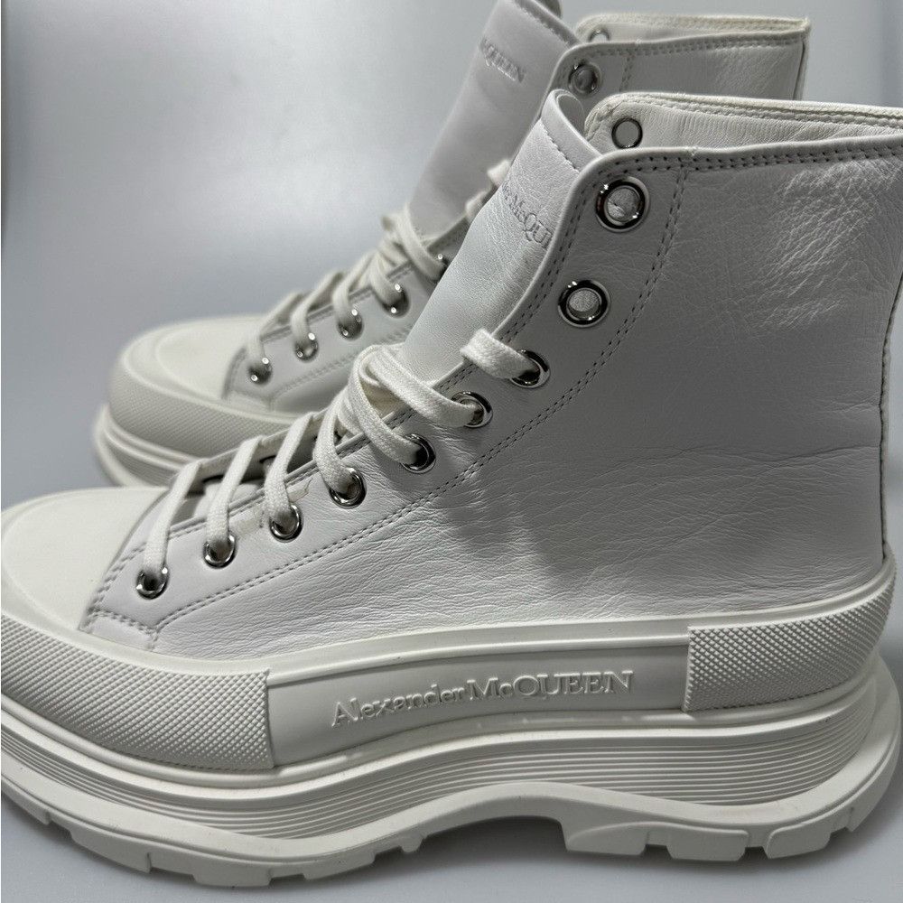 Alexander McQueen Alexander McQueen Tread Slick Boots Sneakers White Men’s Siz Size US 11 / EU 44 - 3 Thumbnail