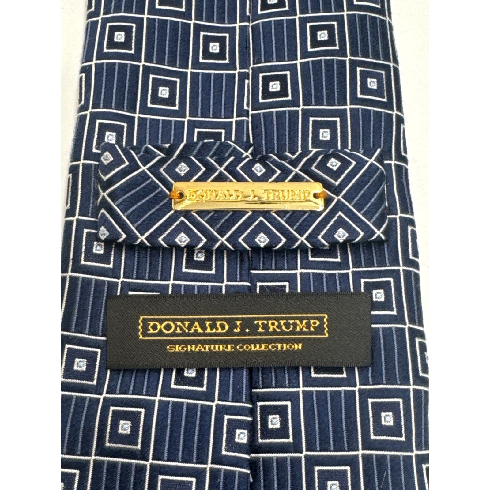 Other Donald J Trump Signature Collection Silk Tie Navy Geometric Size ONE SIZE - 6 Thumbnail