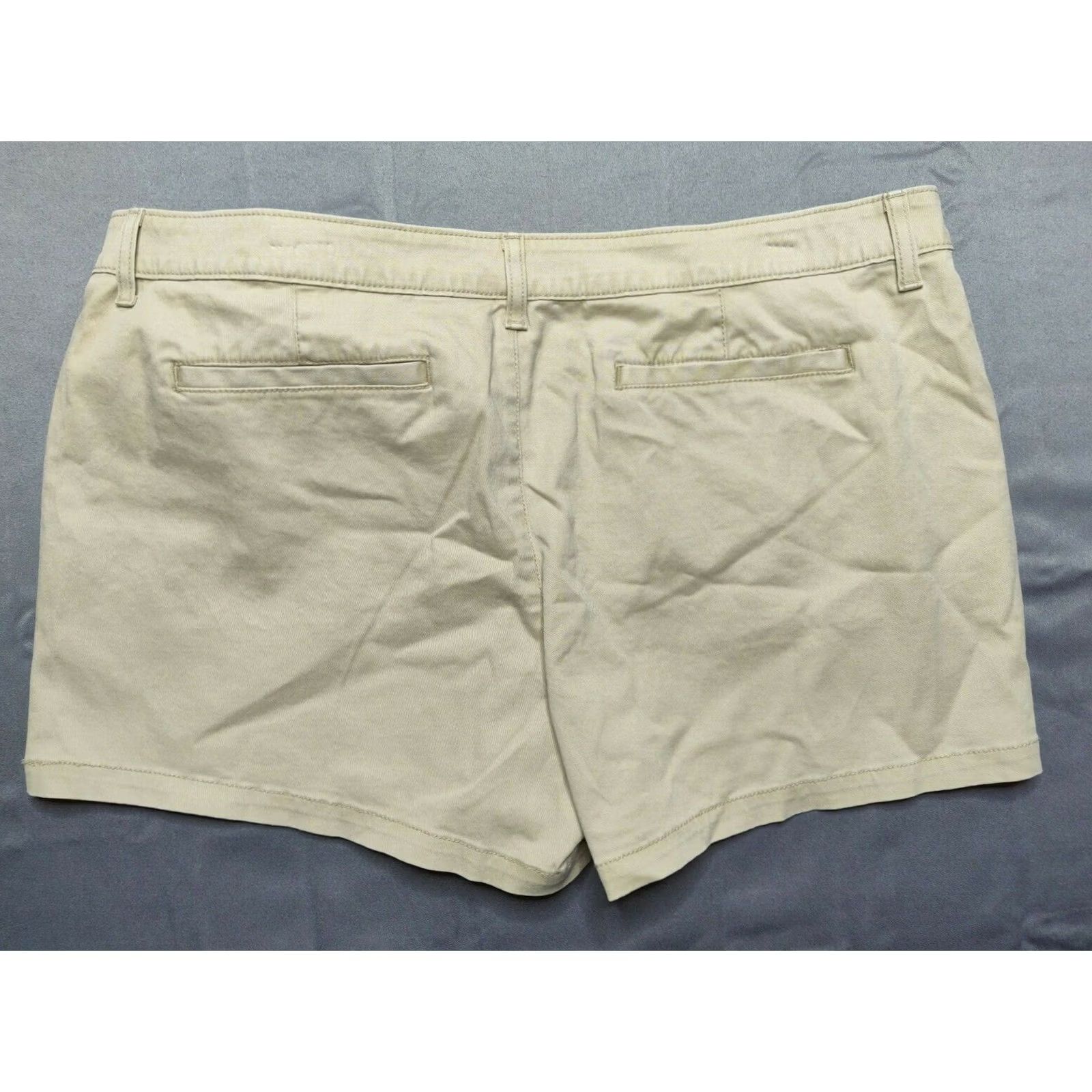 Vintage ANA Women's Size 18 Gold Dust Mid-Rise Twill Shorts 3.5" Inseam NEW Beige Size 40" / US 18 - 4 Thumbnail