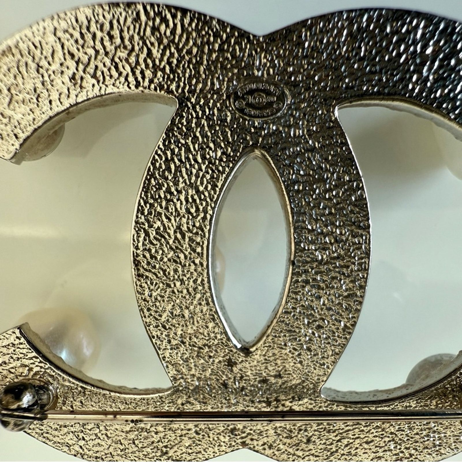 Chanel CHANEL women brooch with natural pearls Authentic 2100$ Size ONE SIZE - 5 Thumbnail