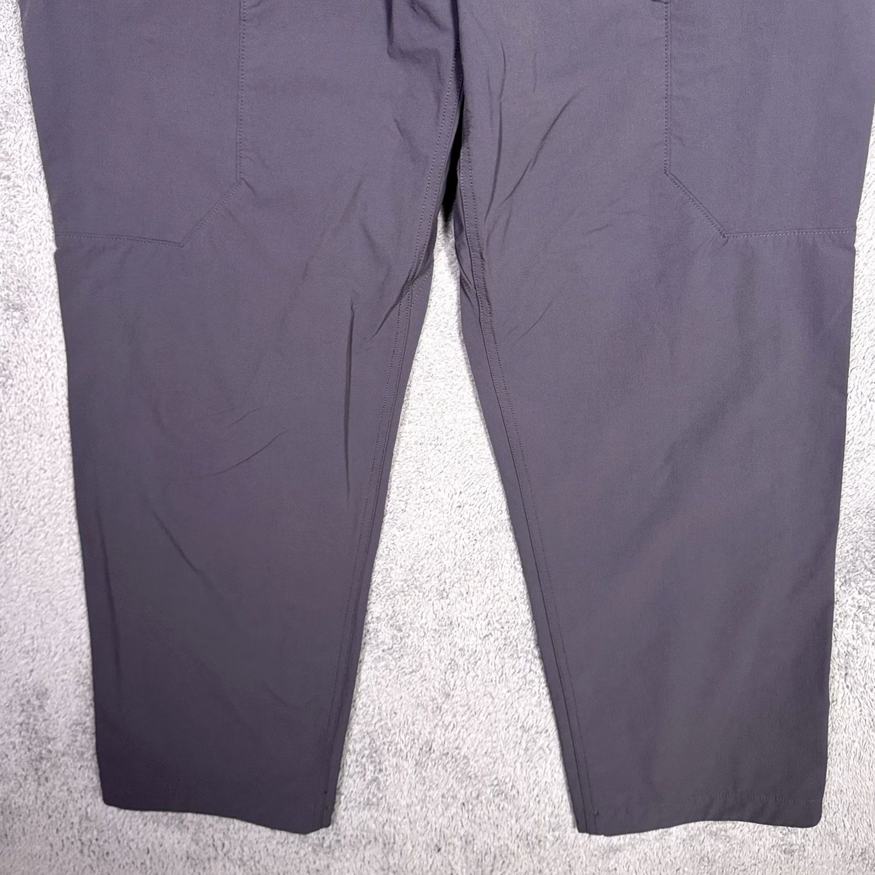 Vintage Duluth Trading Pants Mens 42x32 Flexpedition Cargo Nylon Stretch Relaxed 75291 Pants Mens 42x32 Grey Nylon Cargo Stretch Relaxed Size US 42 / EU 58 - 3 Thumbnail