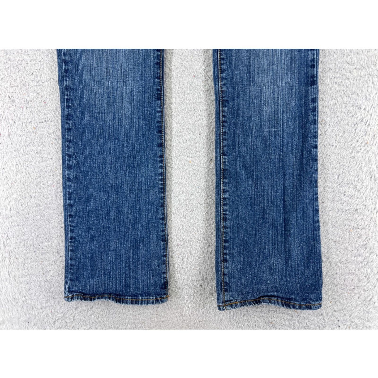 Vintage Starz Pants Womens Jeans Blue Denim Flared Low Rise Embroidered Cotton 26x29 Size 25" / US 0 / IT 36 - 2 Thumbnail