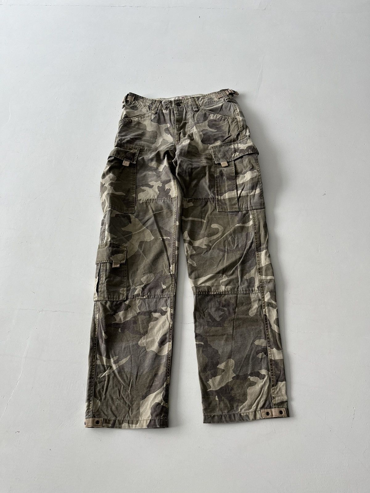 Japanese Brand Vintage 90s army camo cargo pants baggy like Carhartt y2k Size US 31 - 1 Thumbnail