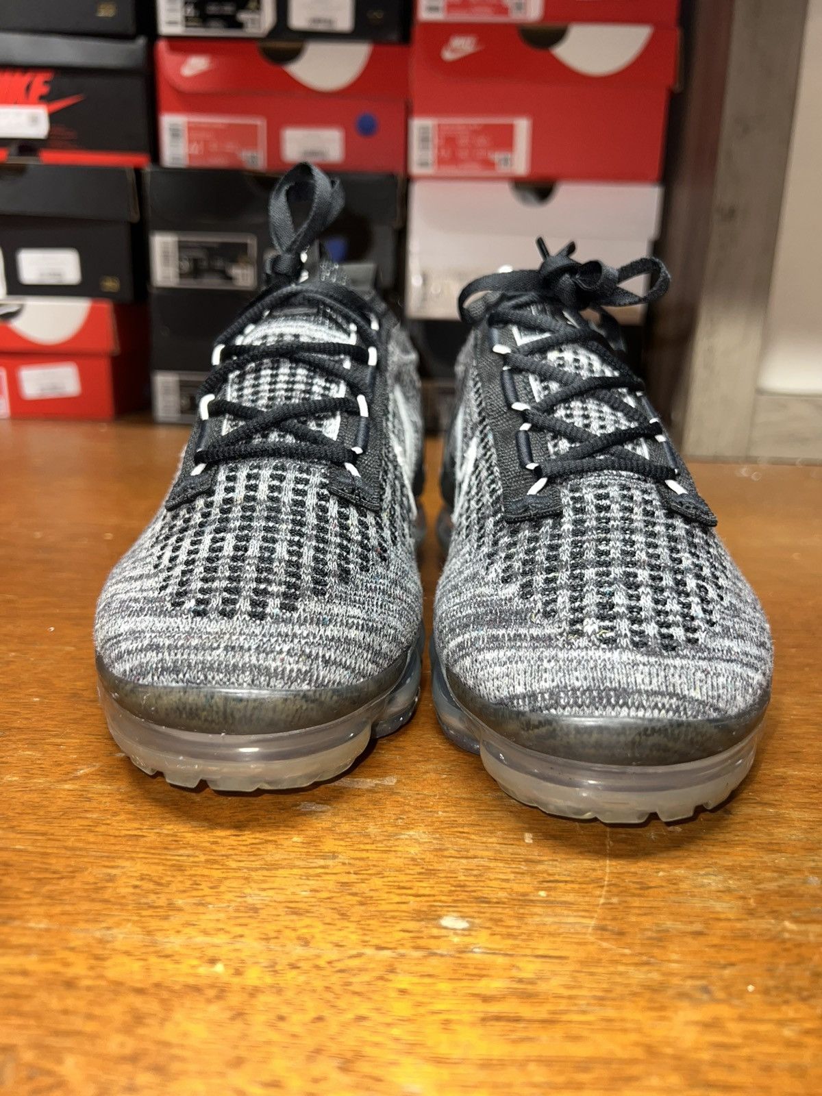 Nike WMNS Air Vapormax 2021 Flyknit Oreo size 8.5W Size US 8.5 / IT 38.5 - 4 Thumbnail