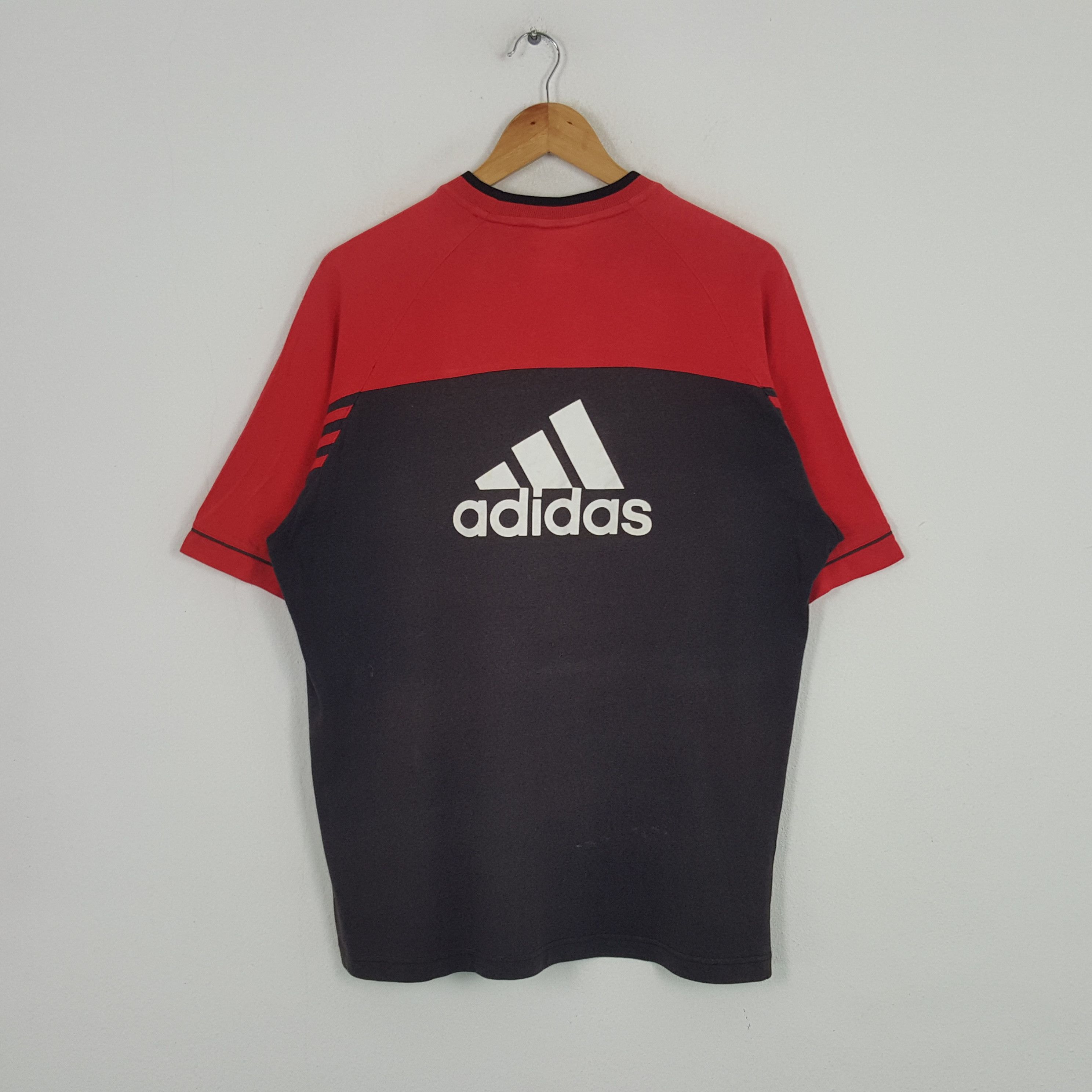 Adidas × Vintage Vintage Adidas AC Milan Football Club Jersey Tshirt Size US XL / EU 56 / 4 - 1 Thumbnail
