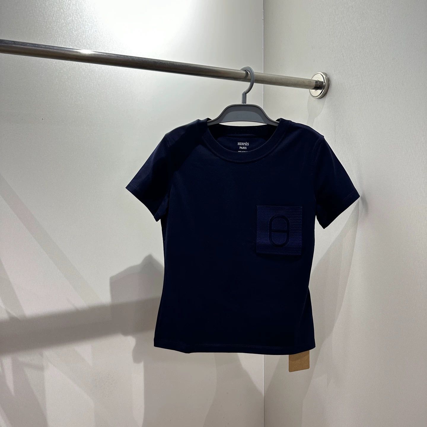 Hermes Hermes Pig Nose Embroidered Cotton Short Sleeve Tee 38 Size S / US 4 / IT 40 - 1 Thumbnail