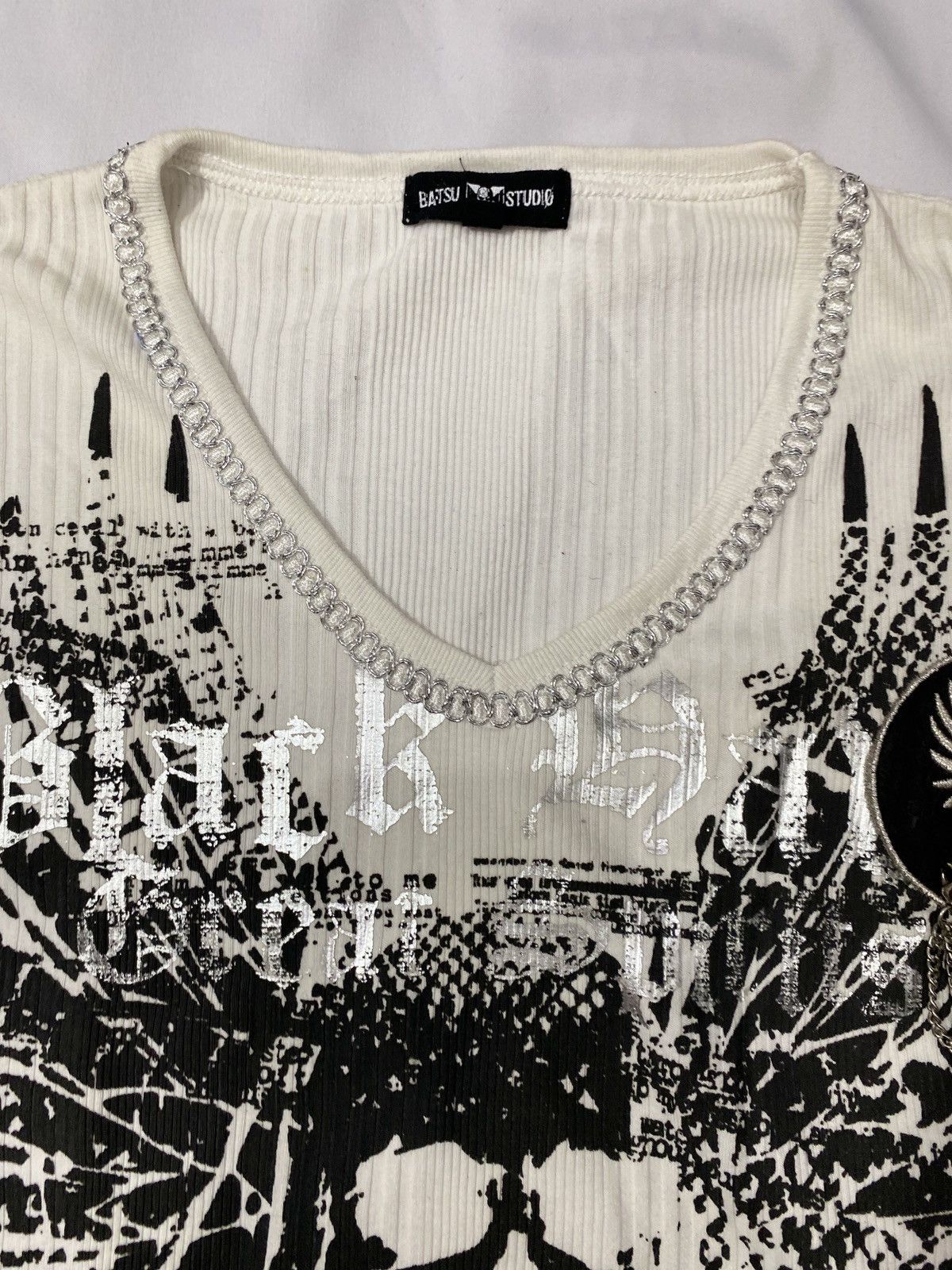 Japanese Brand Batsu Studio Poem Skull Gothic Punk Tshirt Size US L / EU 52-54 / 3 - 3 Thumbnail