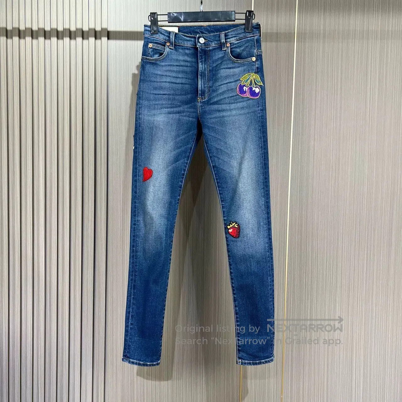 Gucci Gucci Embroidered Cherry Denim Pants. Size 26" / US 2 / IT 38 - 1 Thumbnail