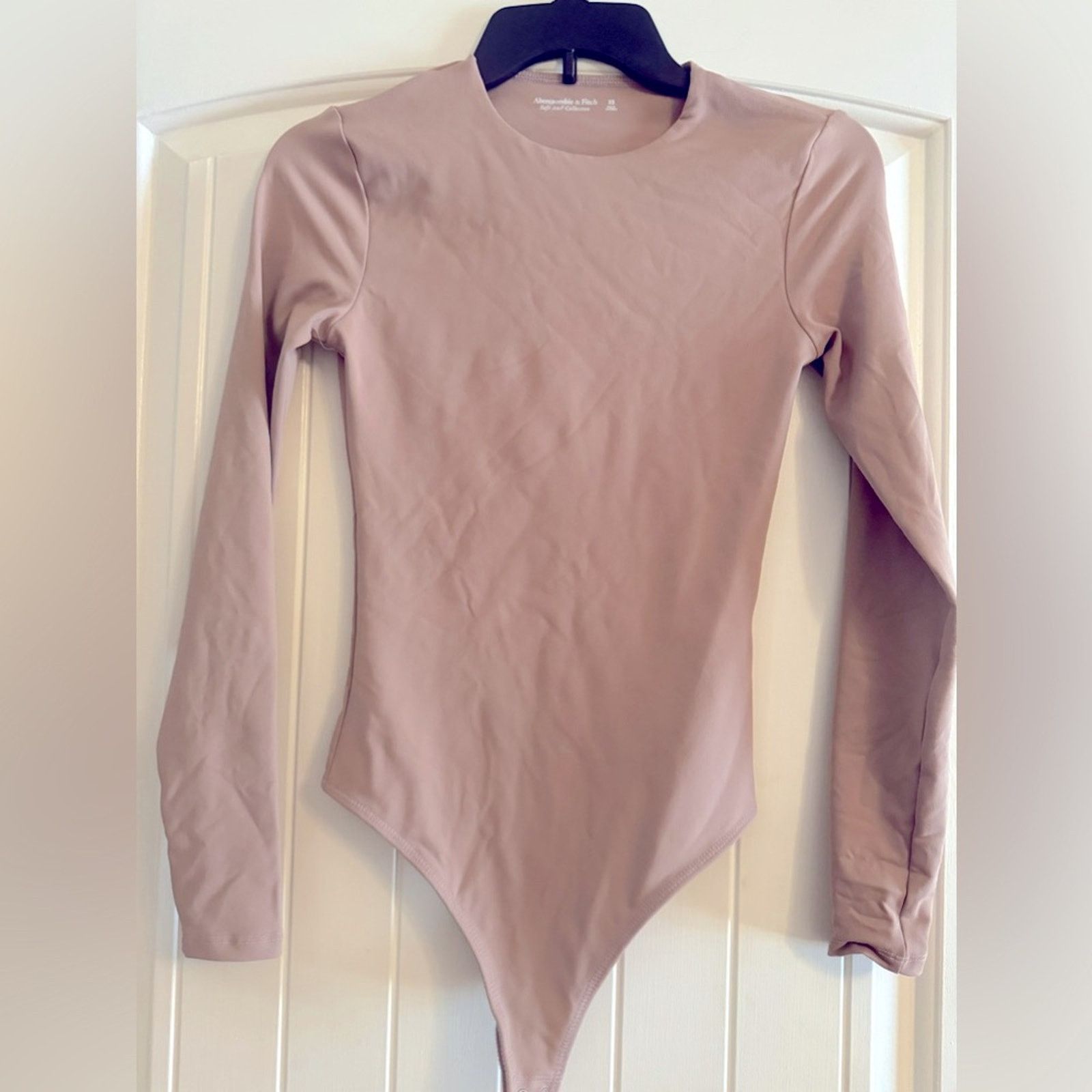 Abercrombie & Fitch Abercrombie & Fitch Seamless Fabric Crew Bodysuit XS Size XS / US 0-2 / IT 36-38 - 3 Thumbnail