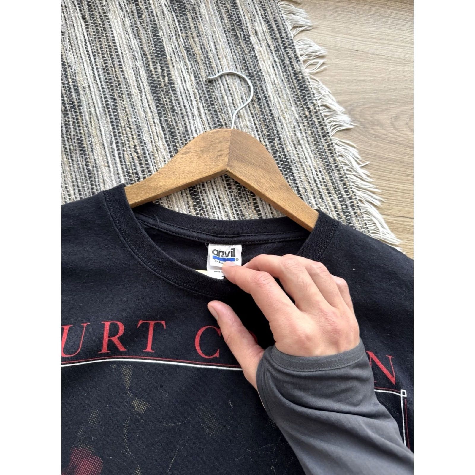 Vintage VINTAGE Kurt Cobain Nirvana T Shirt Black Size M Men Size US M / EU 48-50 / 2 - 6 Thumbnail