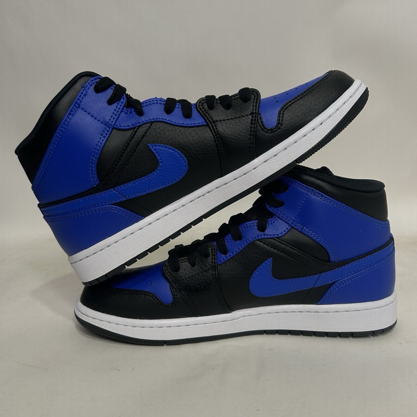 Nike Nike Air Jordan 1 Mid Retro “Hyper Royal” 2024 Size US 9.5 / EU 42-43 - 3 Thumbnail