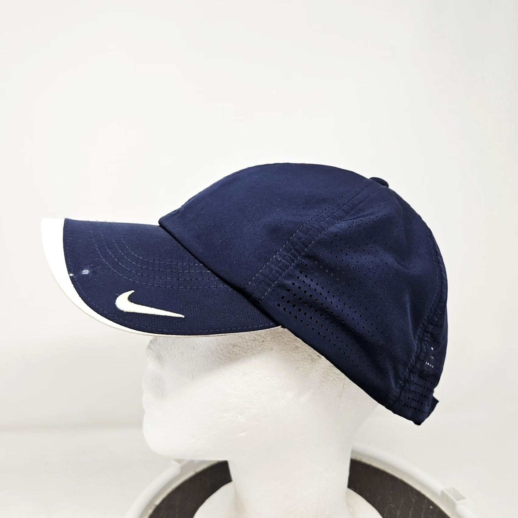 Nike Item Specifications: Brand: Nike Size ONE SIZE - 6 Thumbnail