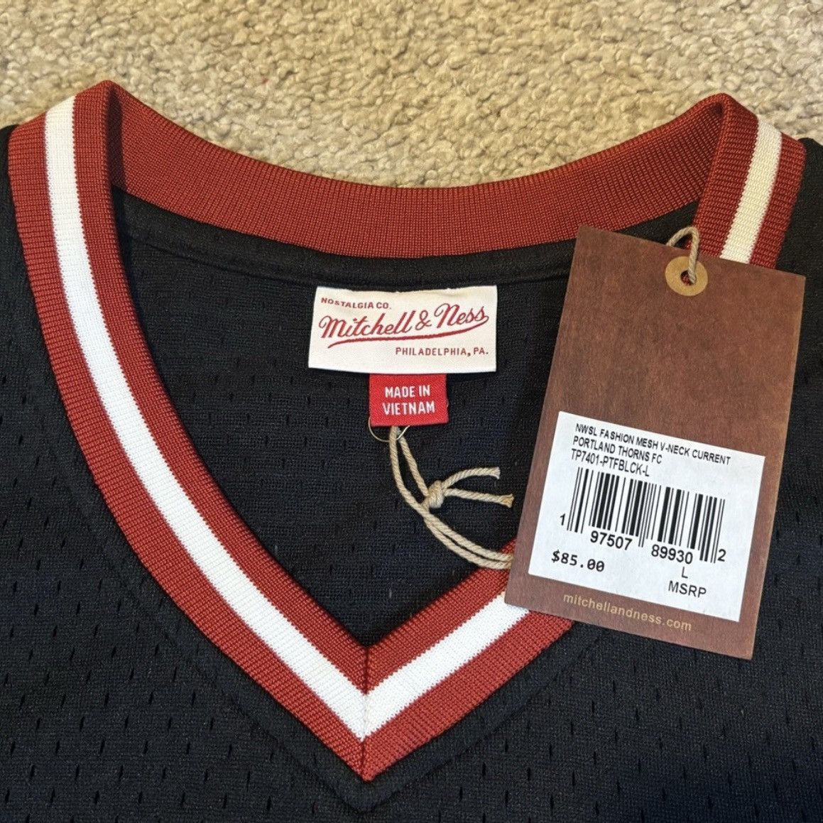 Mitchell & Ness Mitchell & Ness Portland Thorns FC Mesh V-Neck Jersey L Size US L / EU 52-54 / 3 - 4 Thumbnail