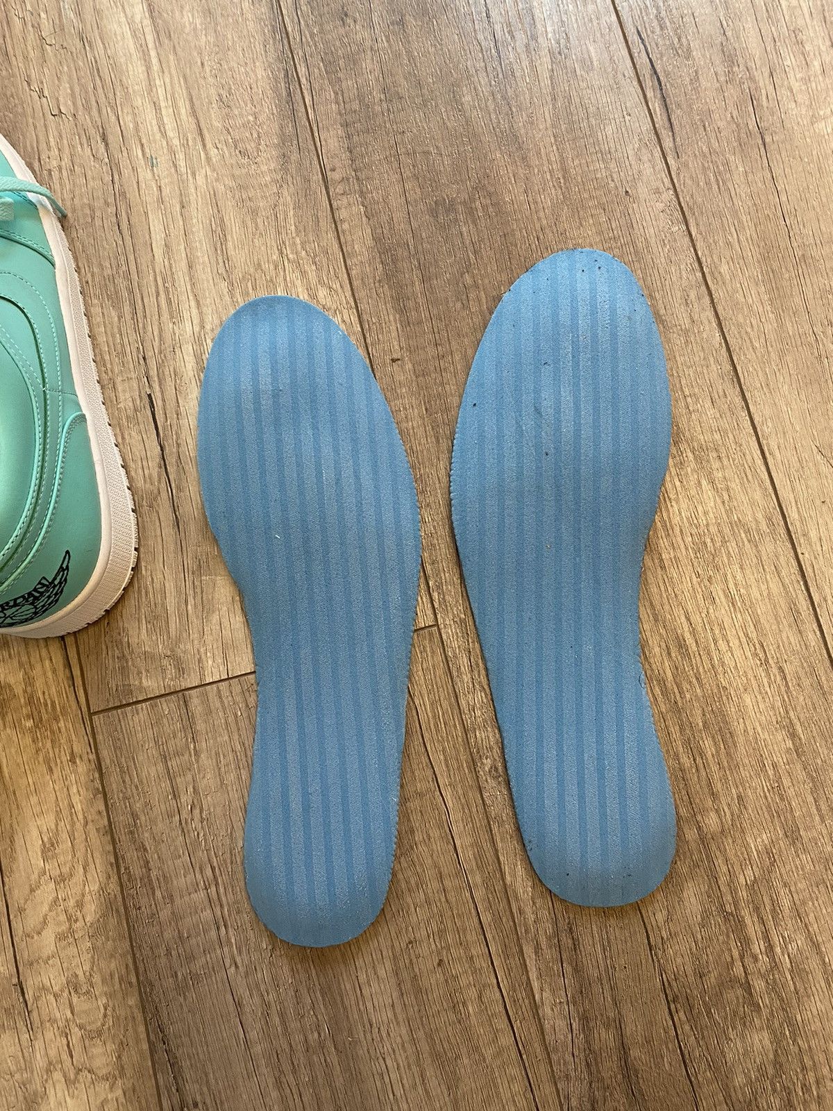 Jordan Brand × Nike Jordan 1 Low Hyper Turquoise Size US 12 / EU 45 - 14 Thumbnail